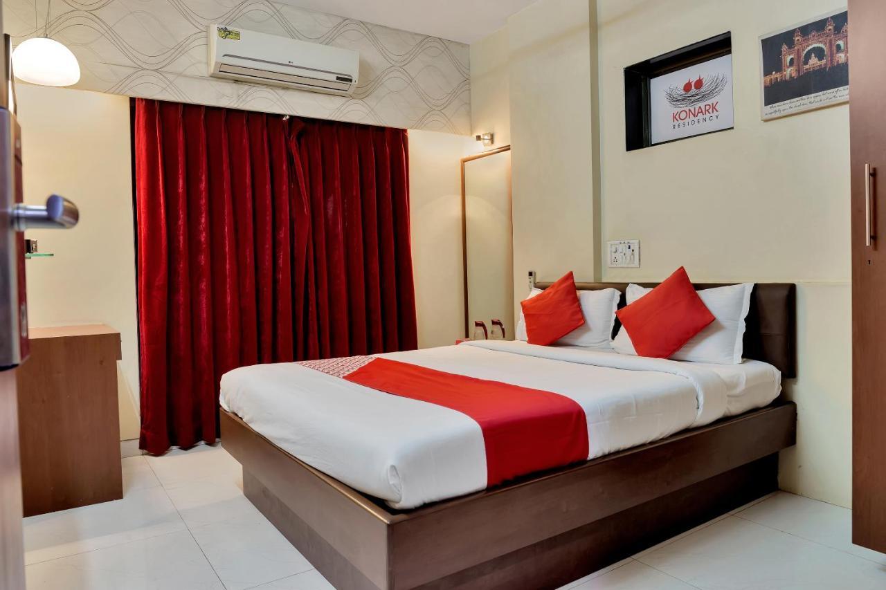 Konark Apartment Malad Bagian luar foto