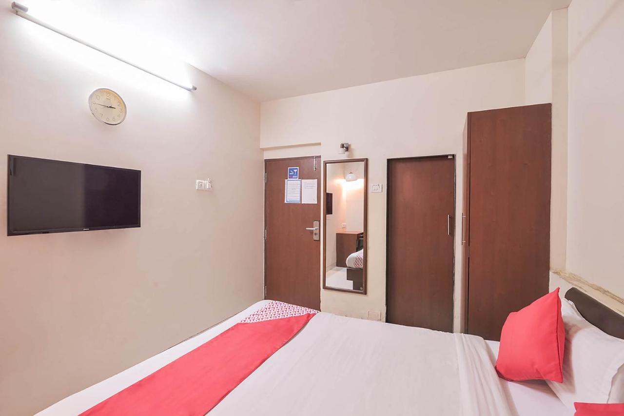 Konark Apartment Malad Bagian luar foto