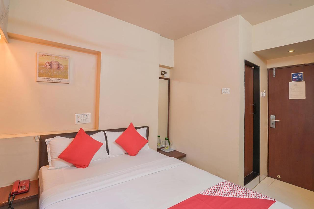 Konark Apartment Malad Bagian luar foto