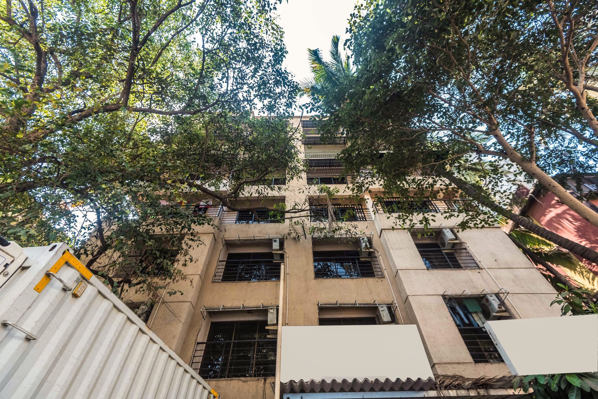 Konark Apartment Malad Bagian luar foto